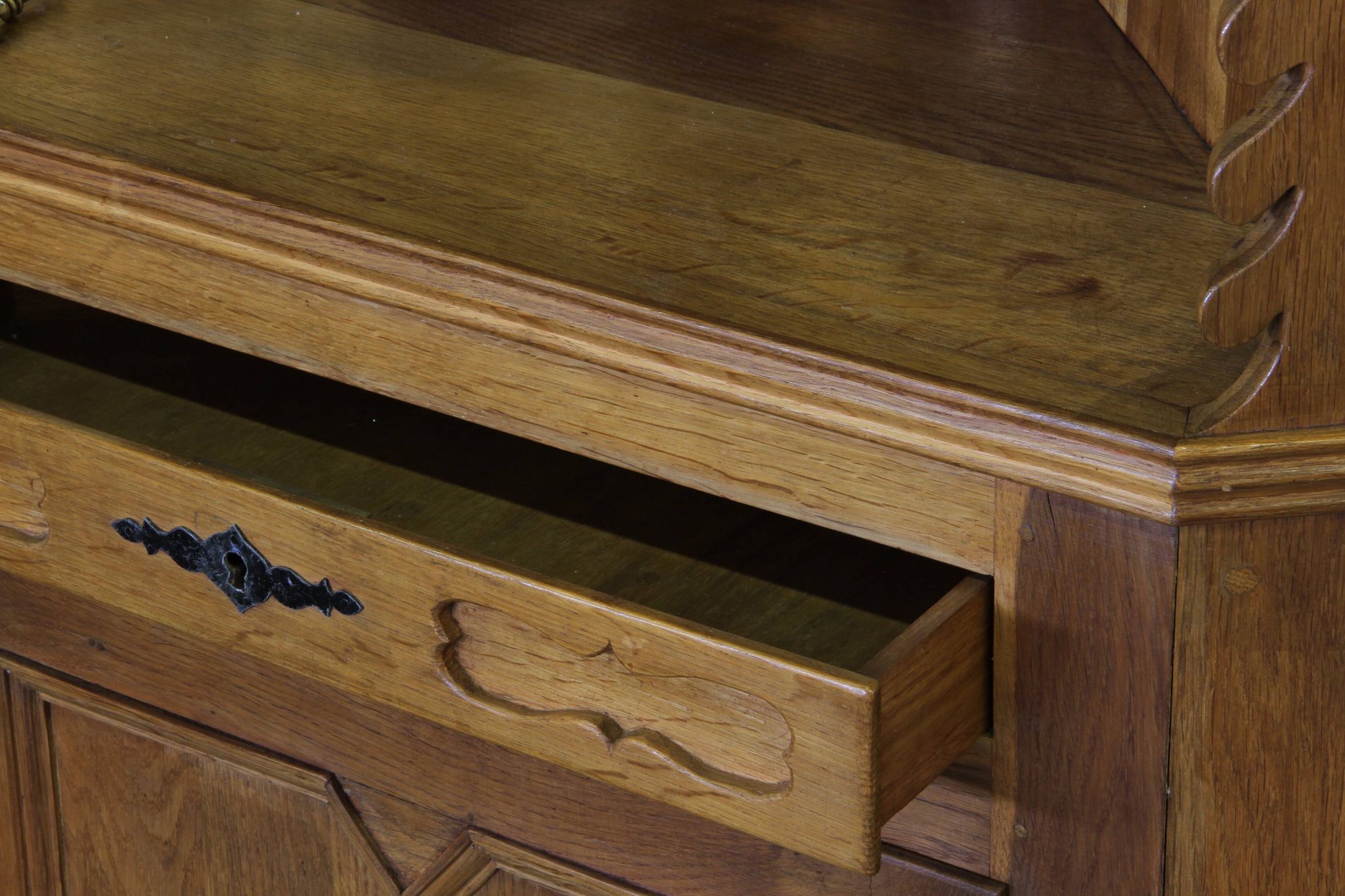 Vintage 1960s Corner Cabinet in Solid Oak style of Kjærnulf, Danish Modern