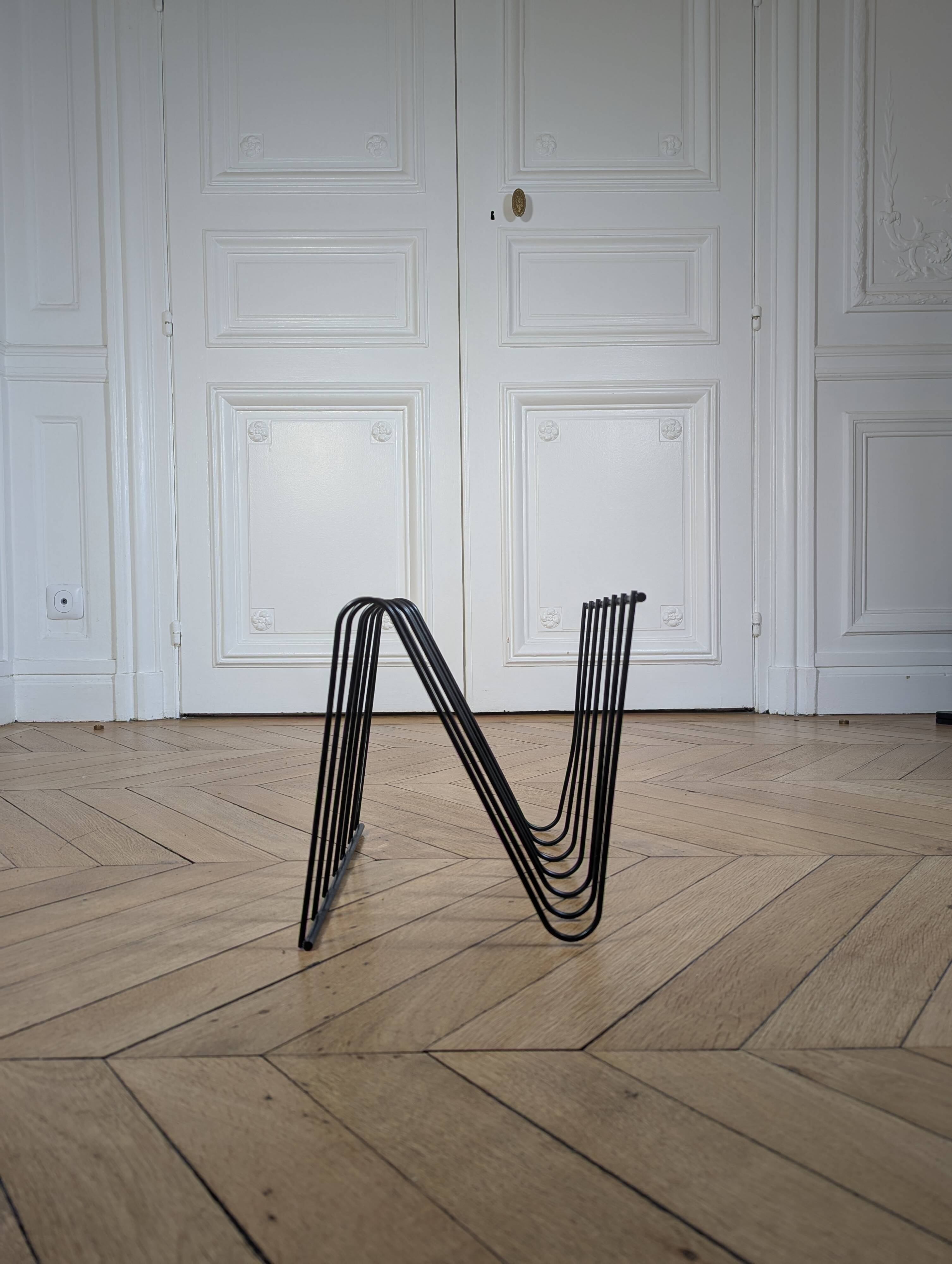 Magazine rack or record holder “Z” by François Arnal, Vintage design from the 1960s