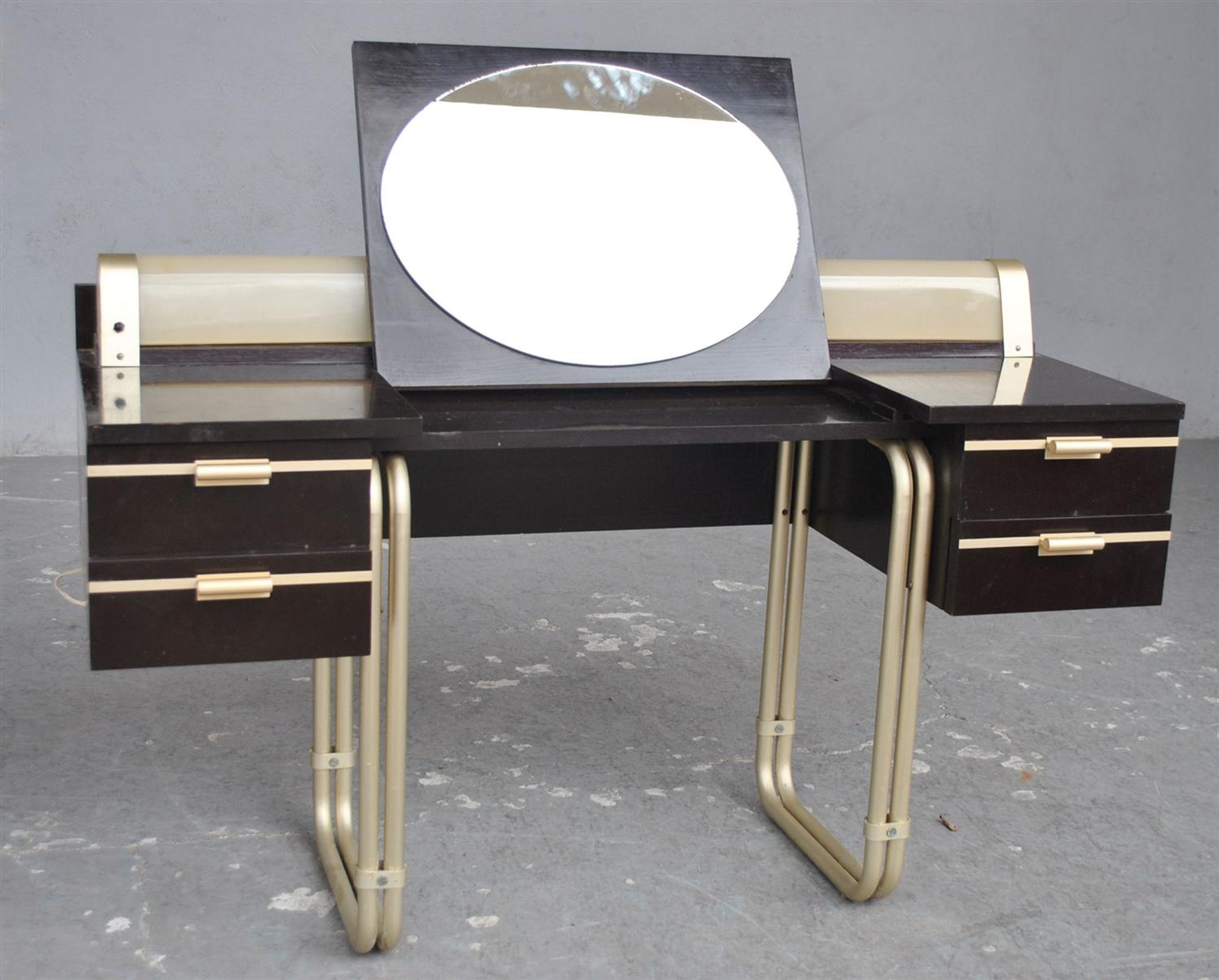 Bureau coiffeuse de dame design Français époque XXème