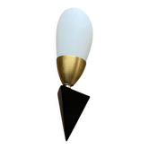 Applique murale 1950 1960 métal noir et tulipe en verre opaline blanc