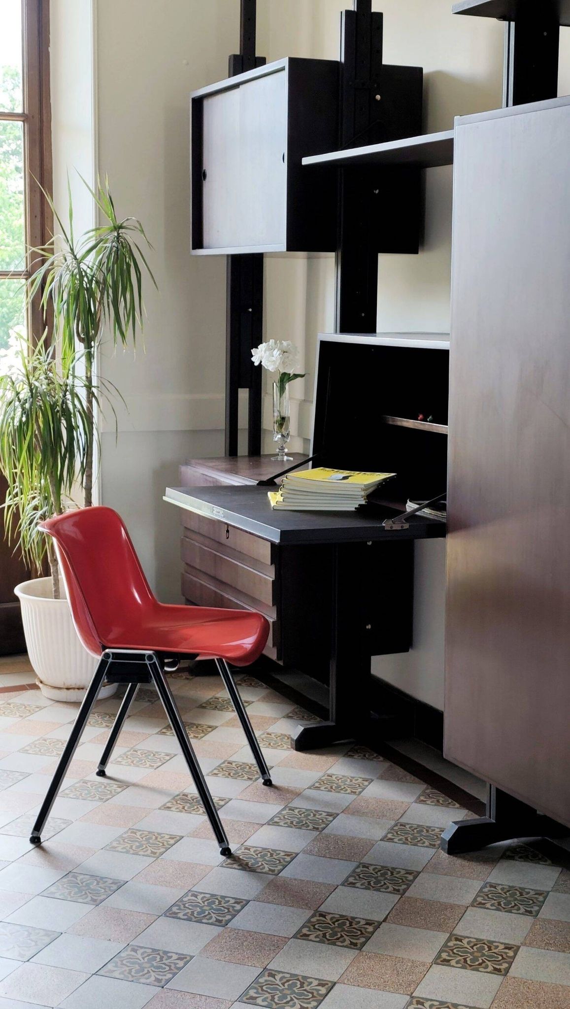 Set of 4 Modus red chairs by Tecno