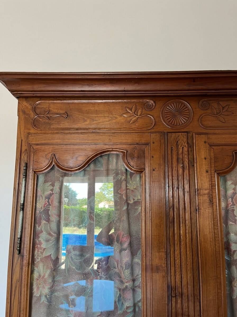 Antique Louis XV wardrobe in solid wood