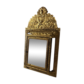 Pareclosed mirror