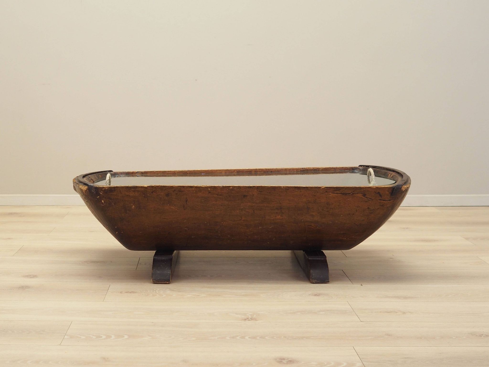 Pine coffee table, Italian design, 1960s, production: Italy