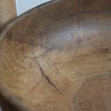Round wooden dish