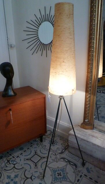 Lamp vintage of 50 years in resin