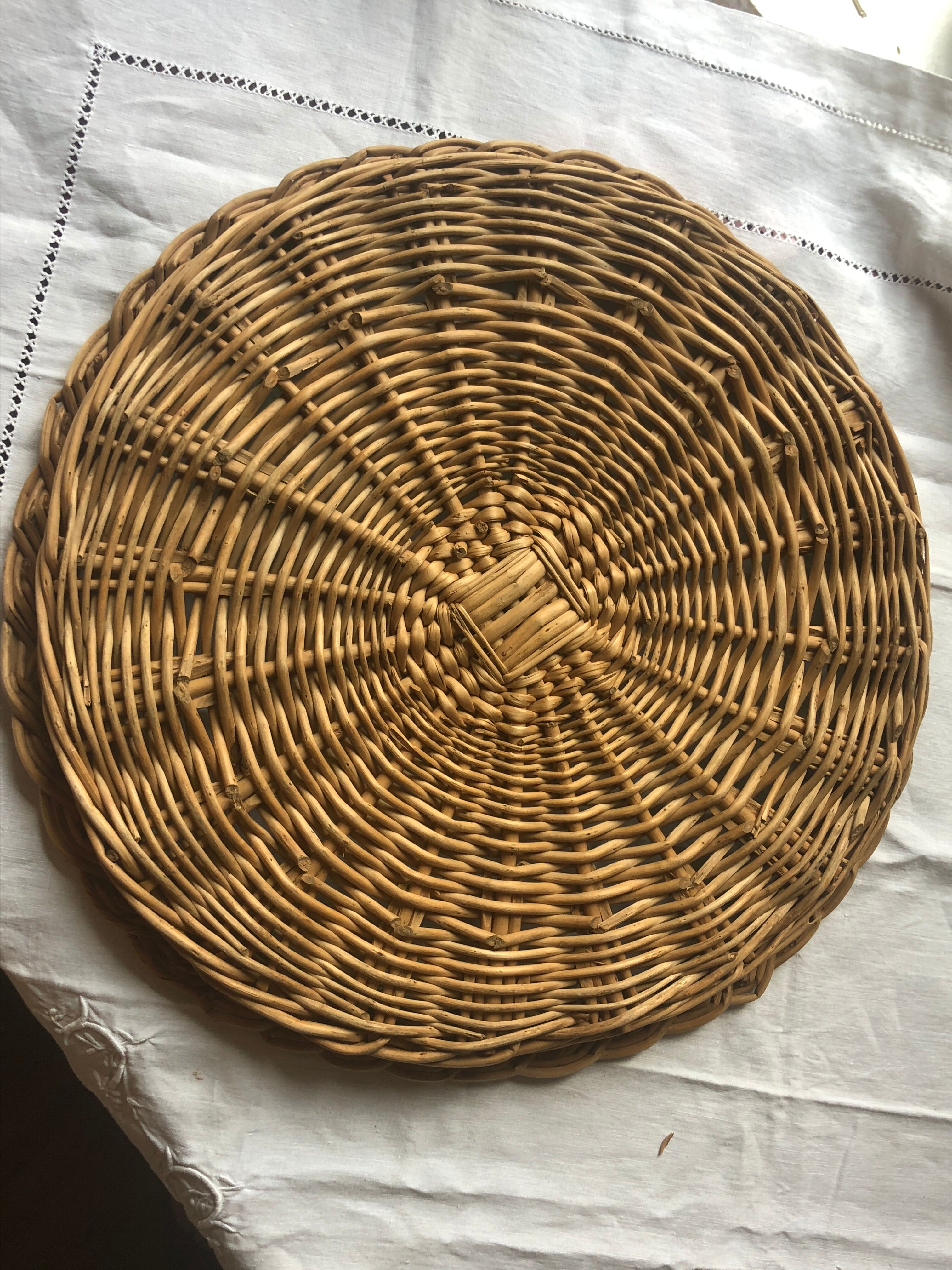 Wicker tray