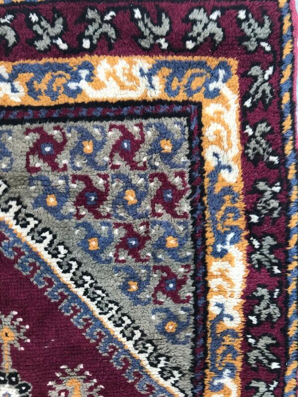 Vintage tunisian rug handmade 98 x 154 cm