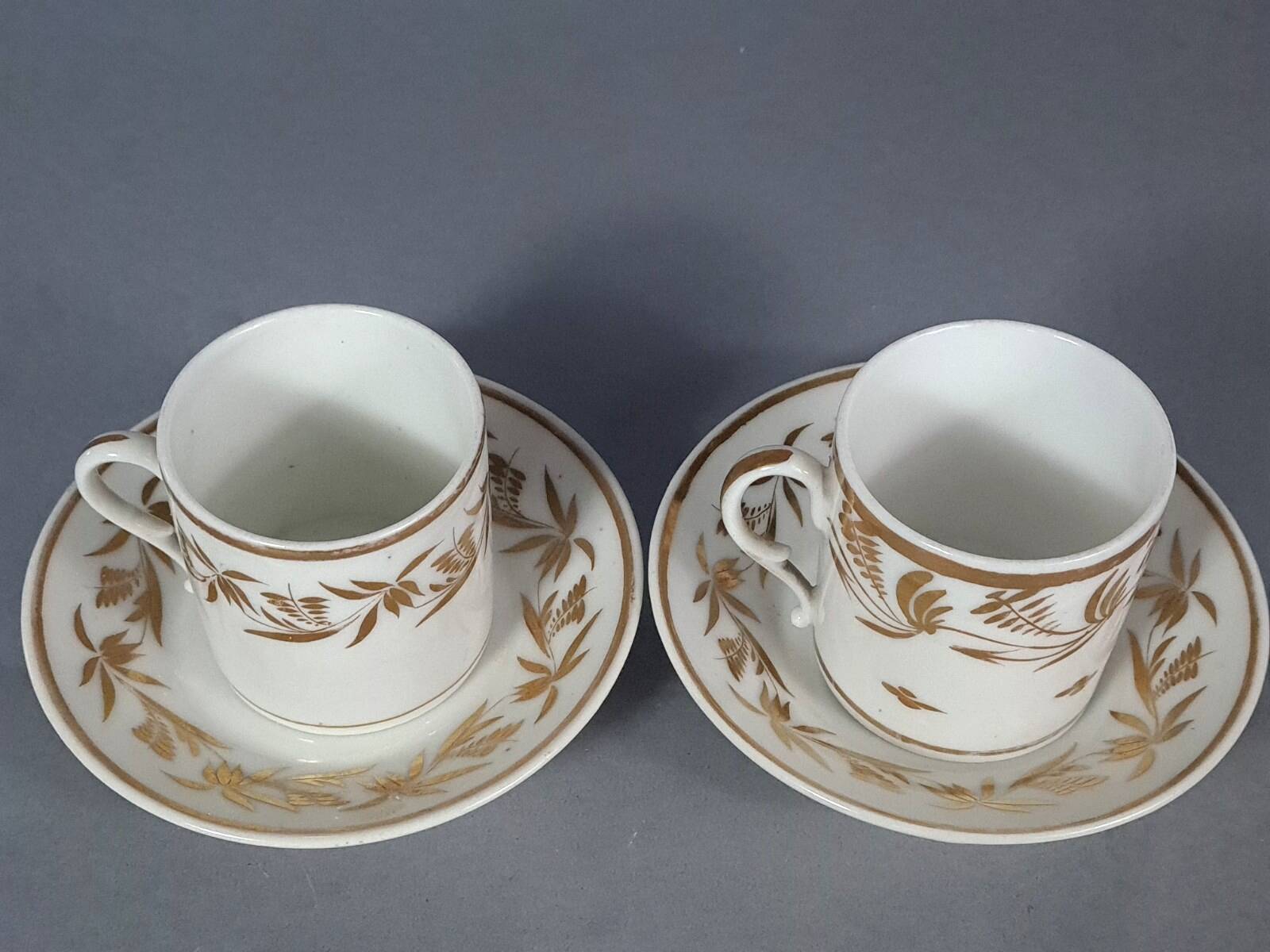 Antique coffee service: jug + 2 cups, old Paris porcelain, 19th century C657
