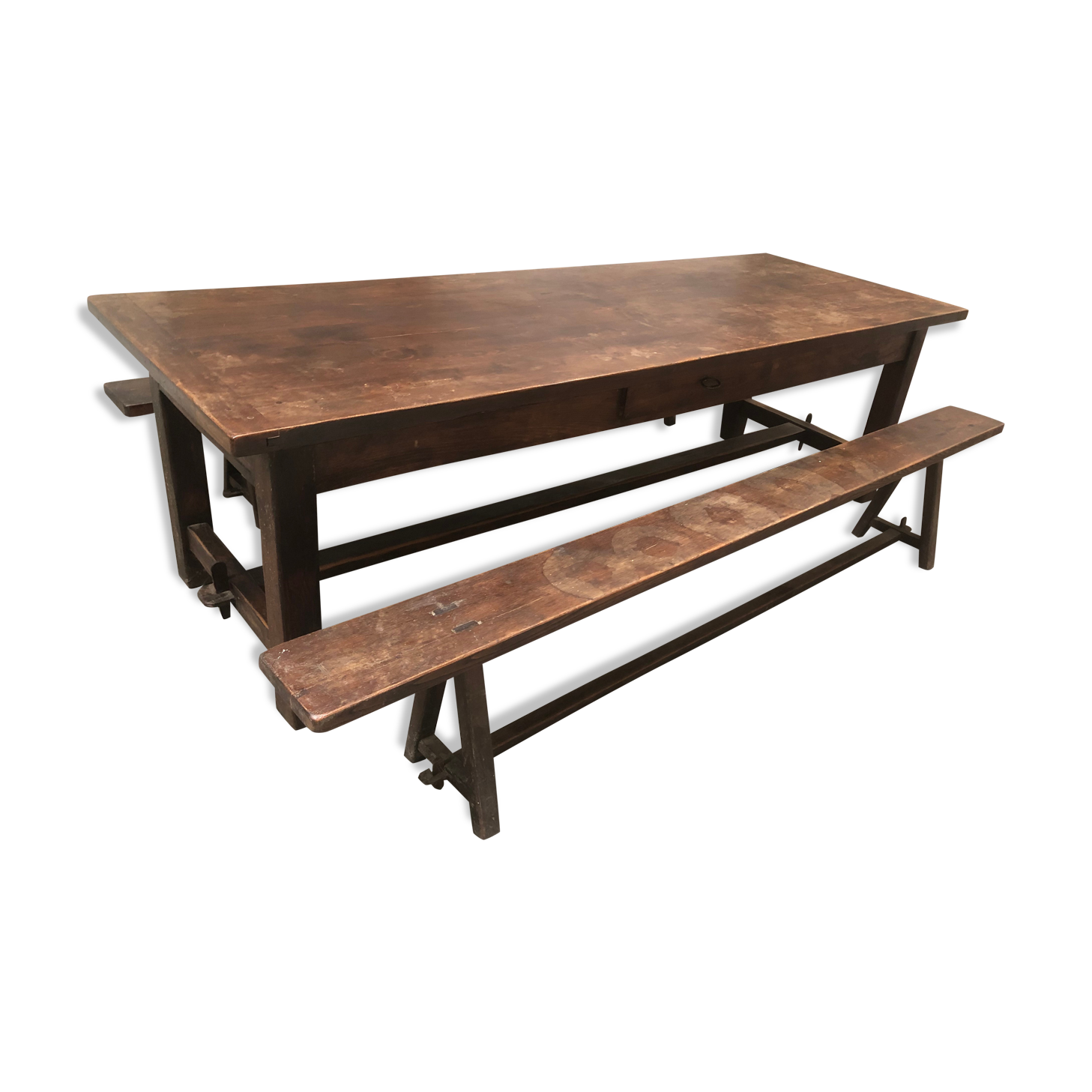 Table and 2 benches