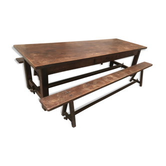 Table and 2 benches