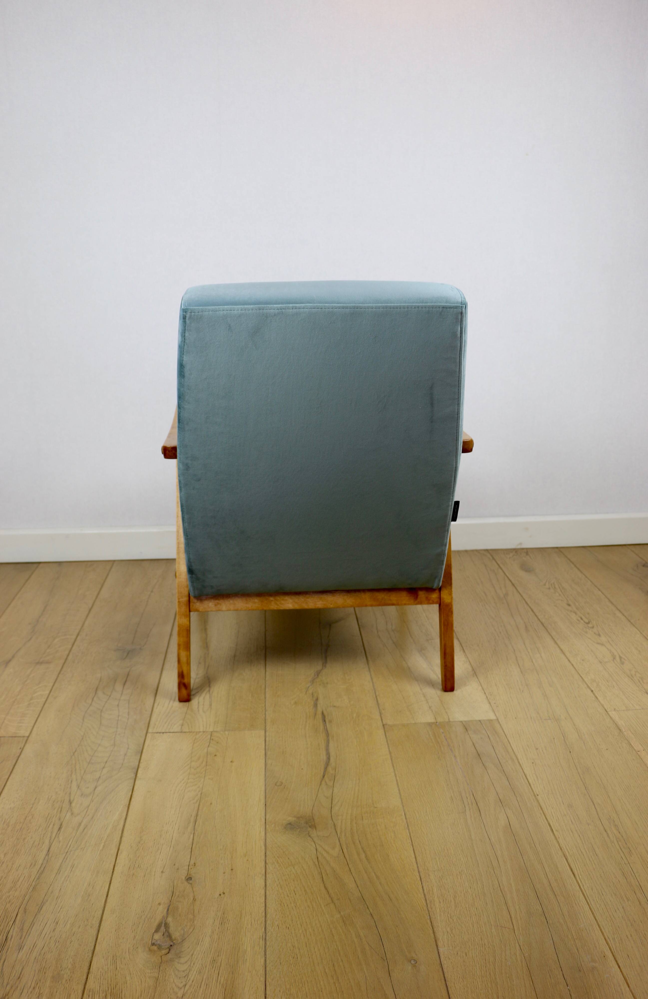 Fauteuil vintage loft années 70 bleu clair