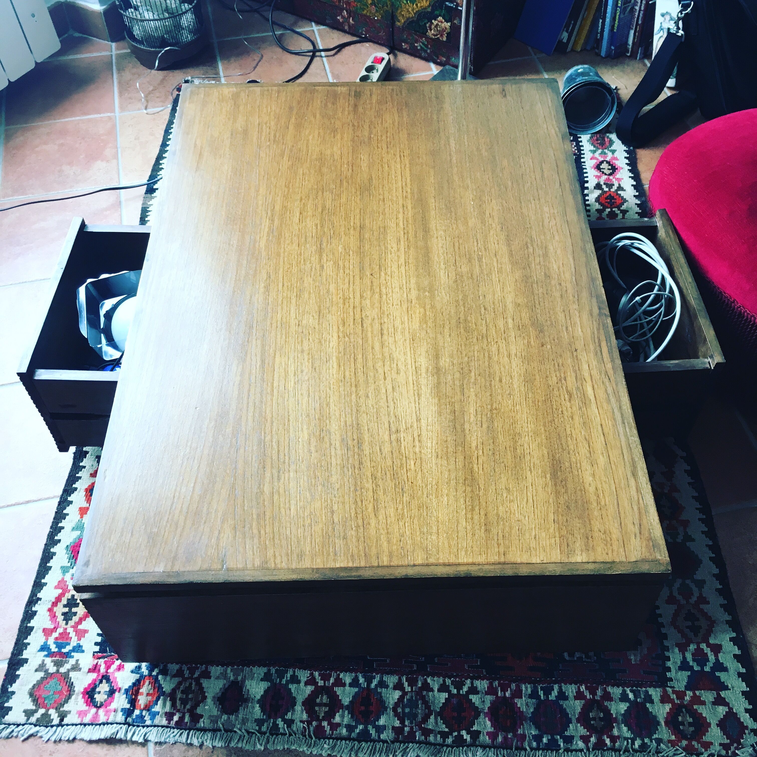 Rectangular coffee table