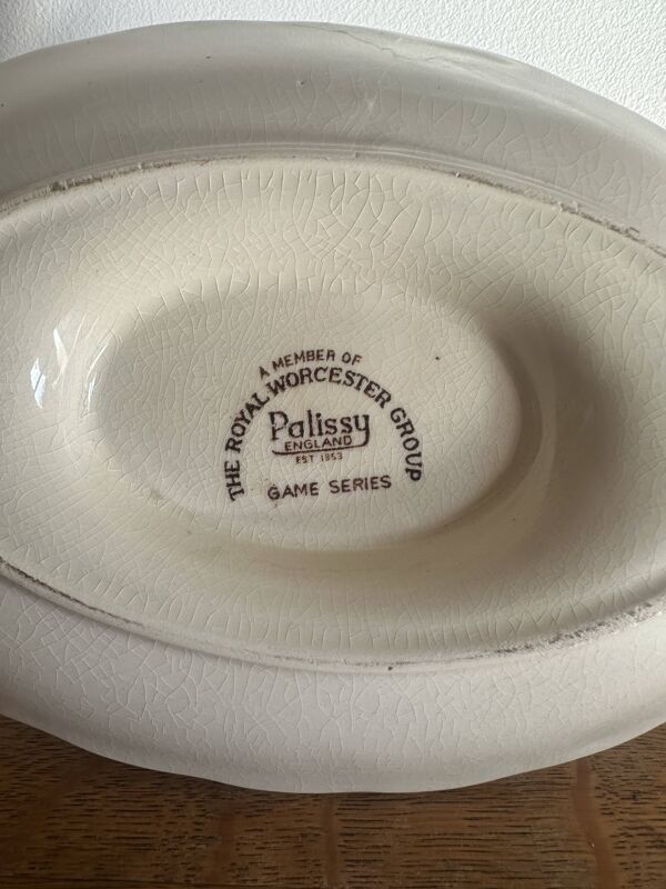 Saucière sur plateau Royal Worcester Palissy England Scène de Chasse