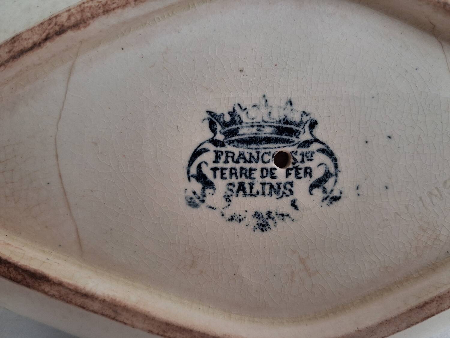 Saucière Terre de Fer Salins Francois 1er