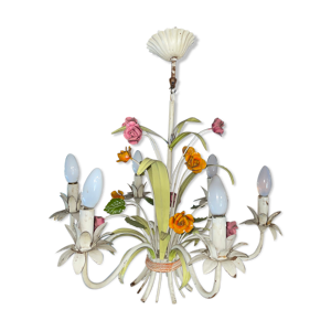 lustre en métal peint