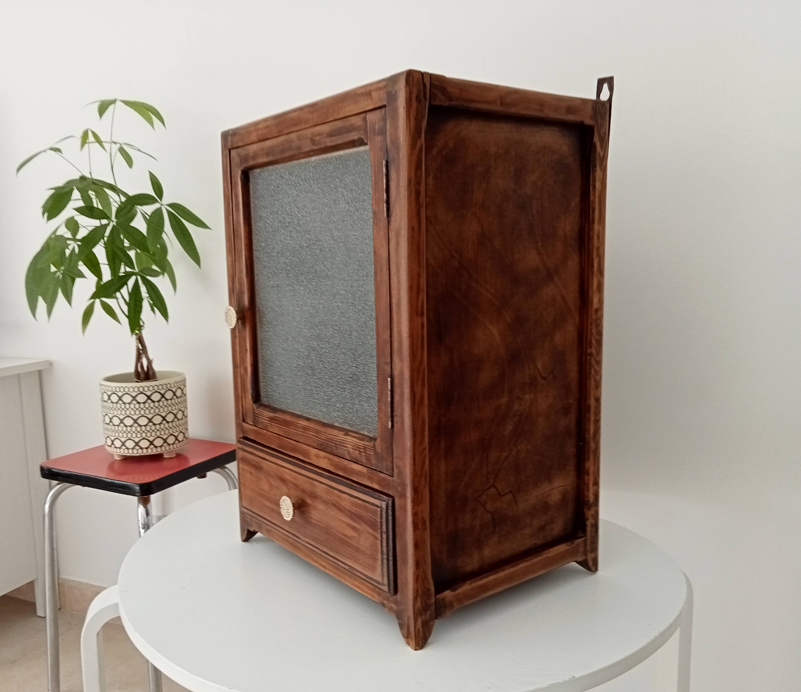 Medicine cabinet, 30s/40s oak bathroom cabinet
