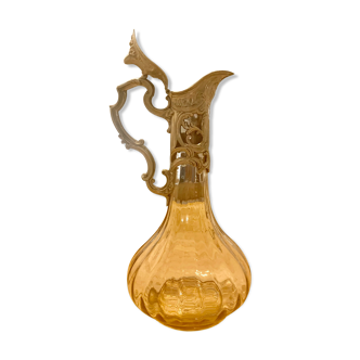 Duck beak wine carafe