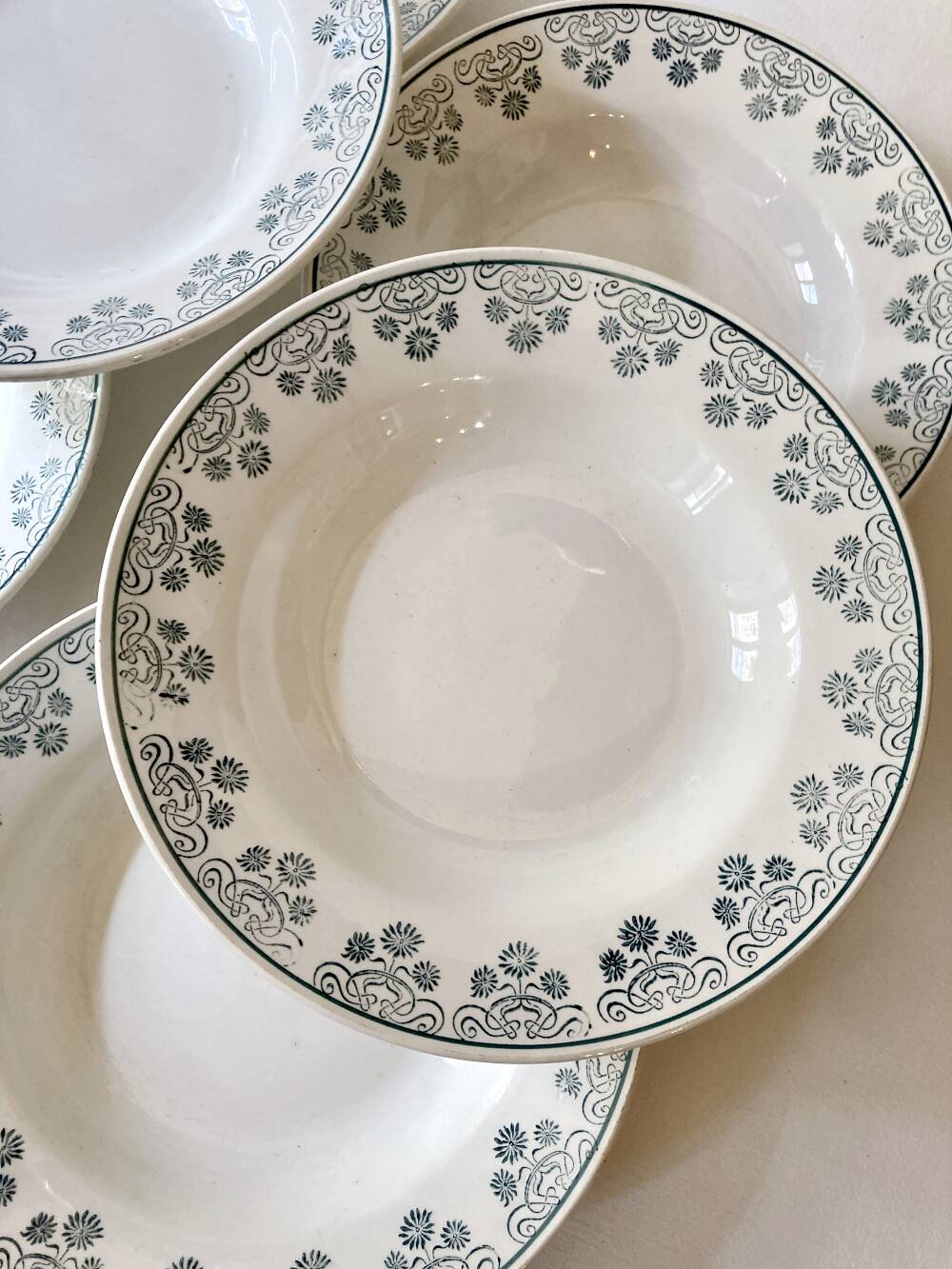 6 deep plates Digoin & Sarreguemines, emerald green floral decoration