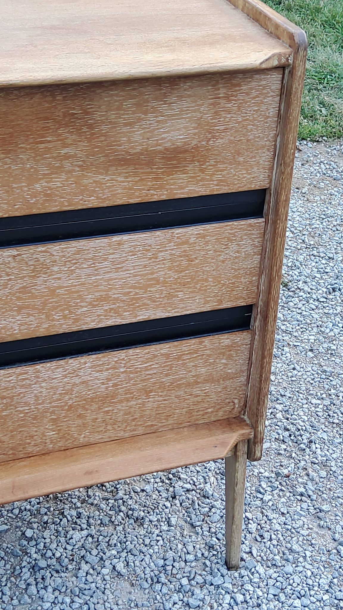 Vintage Gérard Guermonprez chest of drawers with 3 compass feet from the 50s
