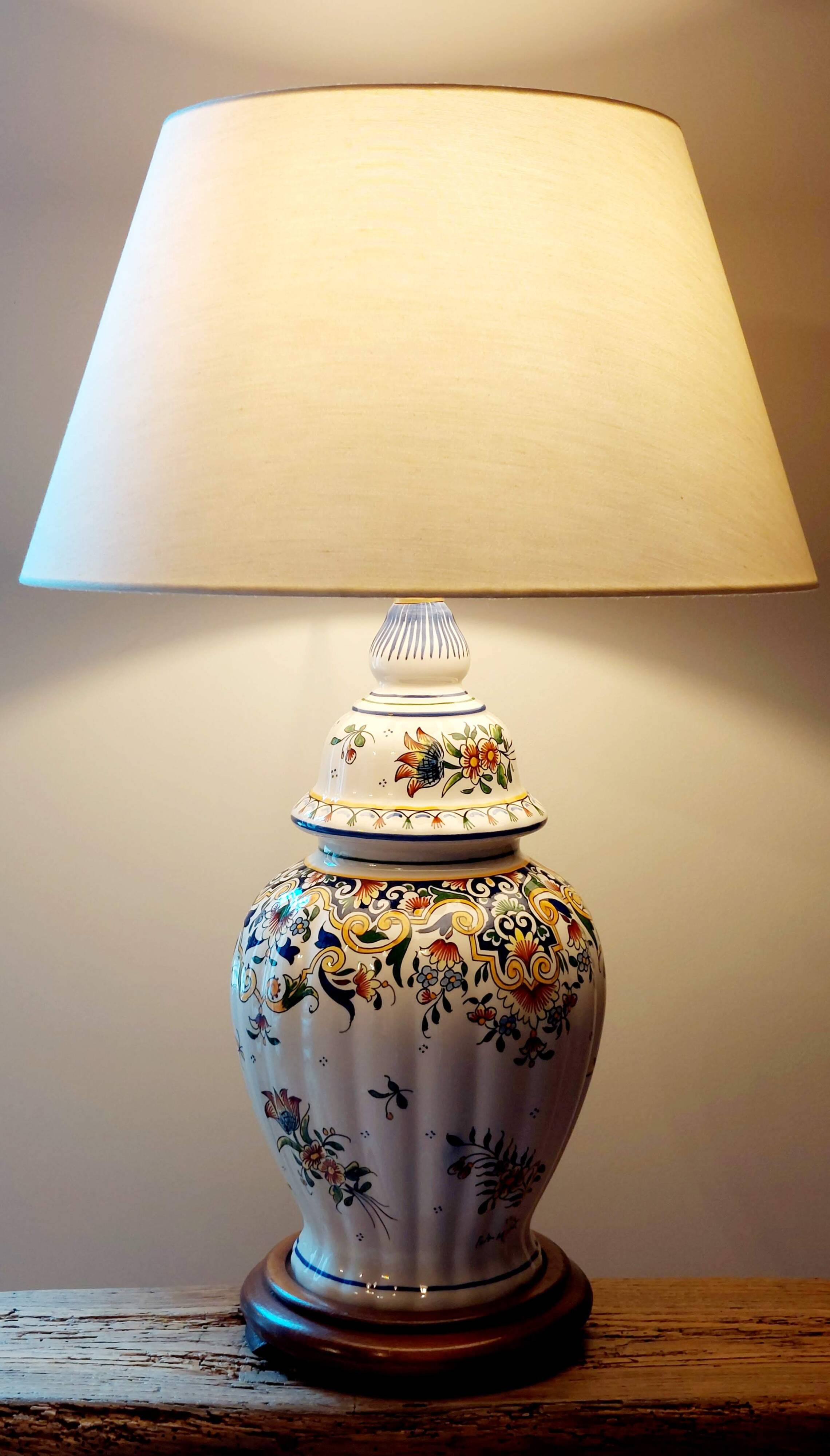 Hand-painted Rouen-style faience lamp, new artisan lampshade.