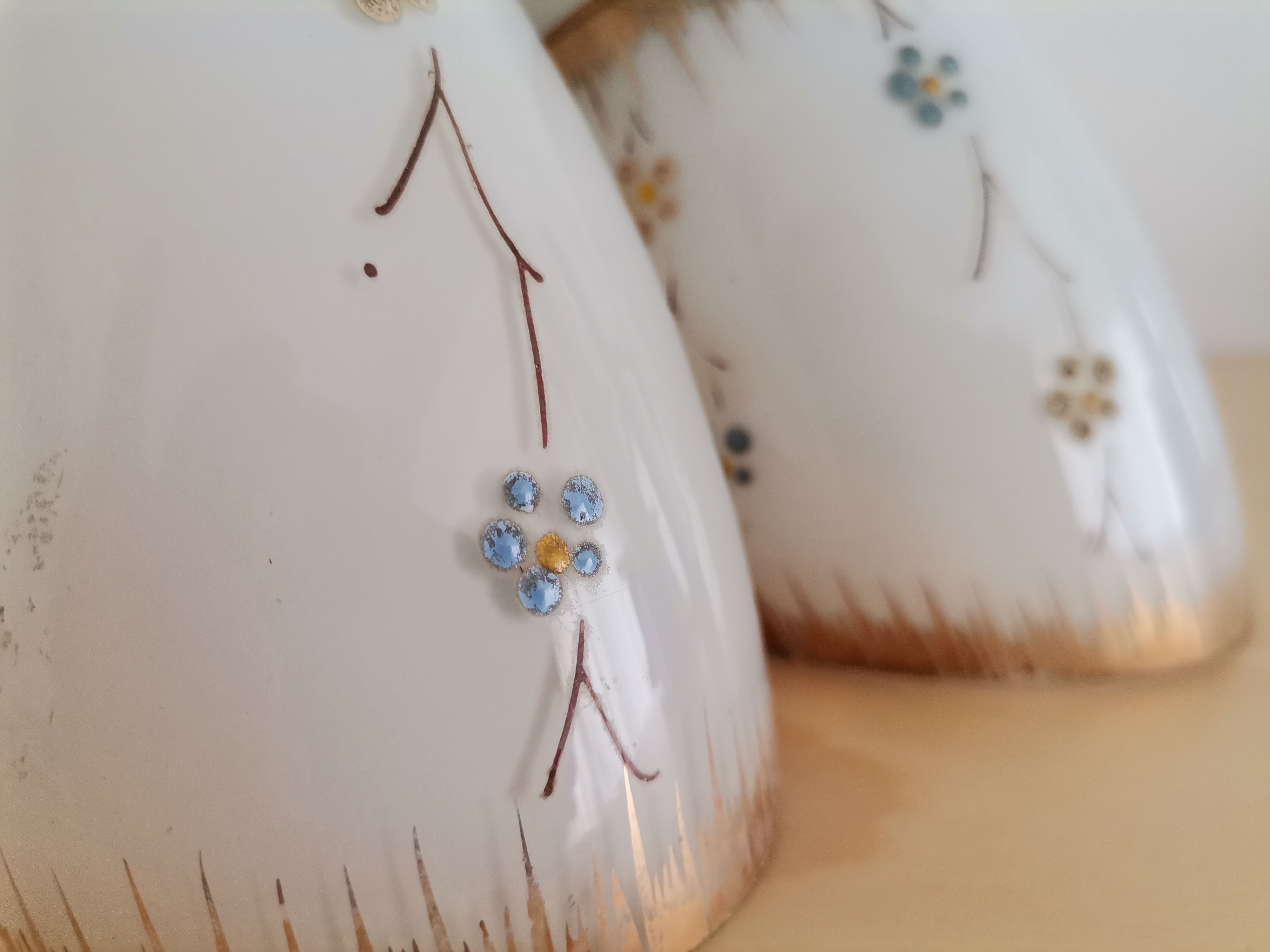 2 Vintage 50s mid century glass lamp shades