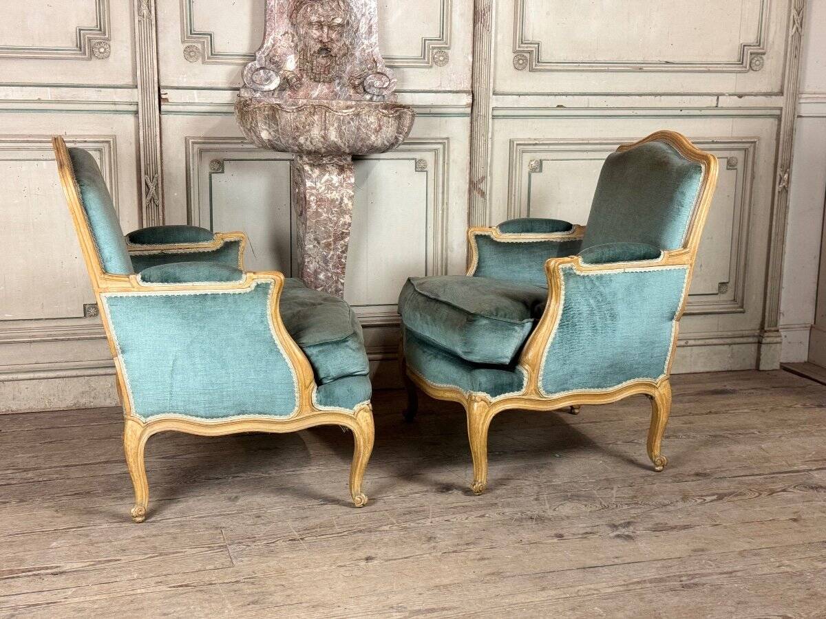 Paire De Bergères De Style Louis XV