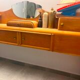 Cosy Art Deco headboard