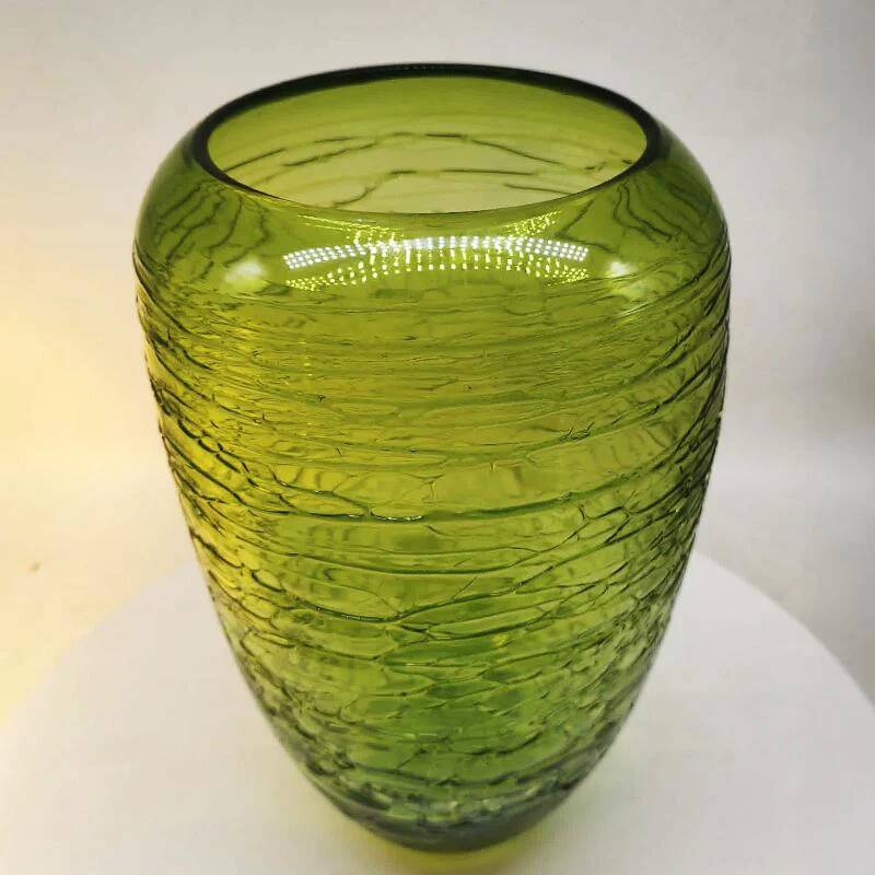 1970s green vase in hand worked Murano glass - made in Italy. 31 cm high.