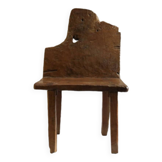 chaise primitive en noyer du 19ème siècle style Wabi Sabi anglais