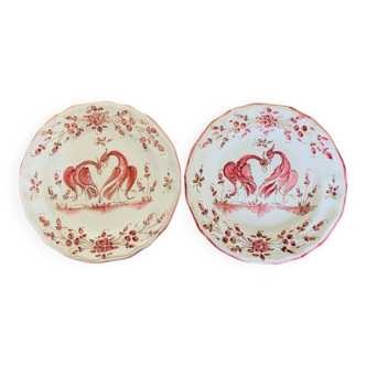Moustiers decorative plate set of 2