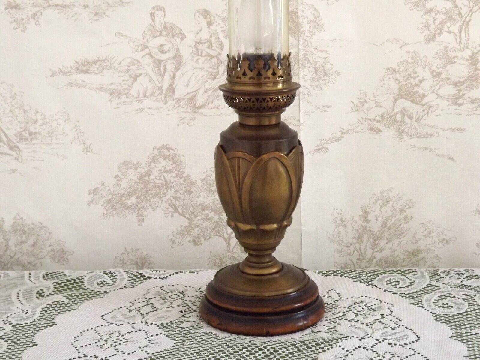 Bronze and glass table lamp, Art Nouveau
