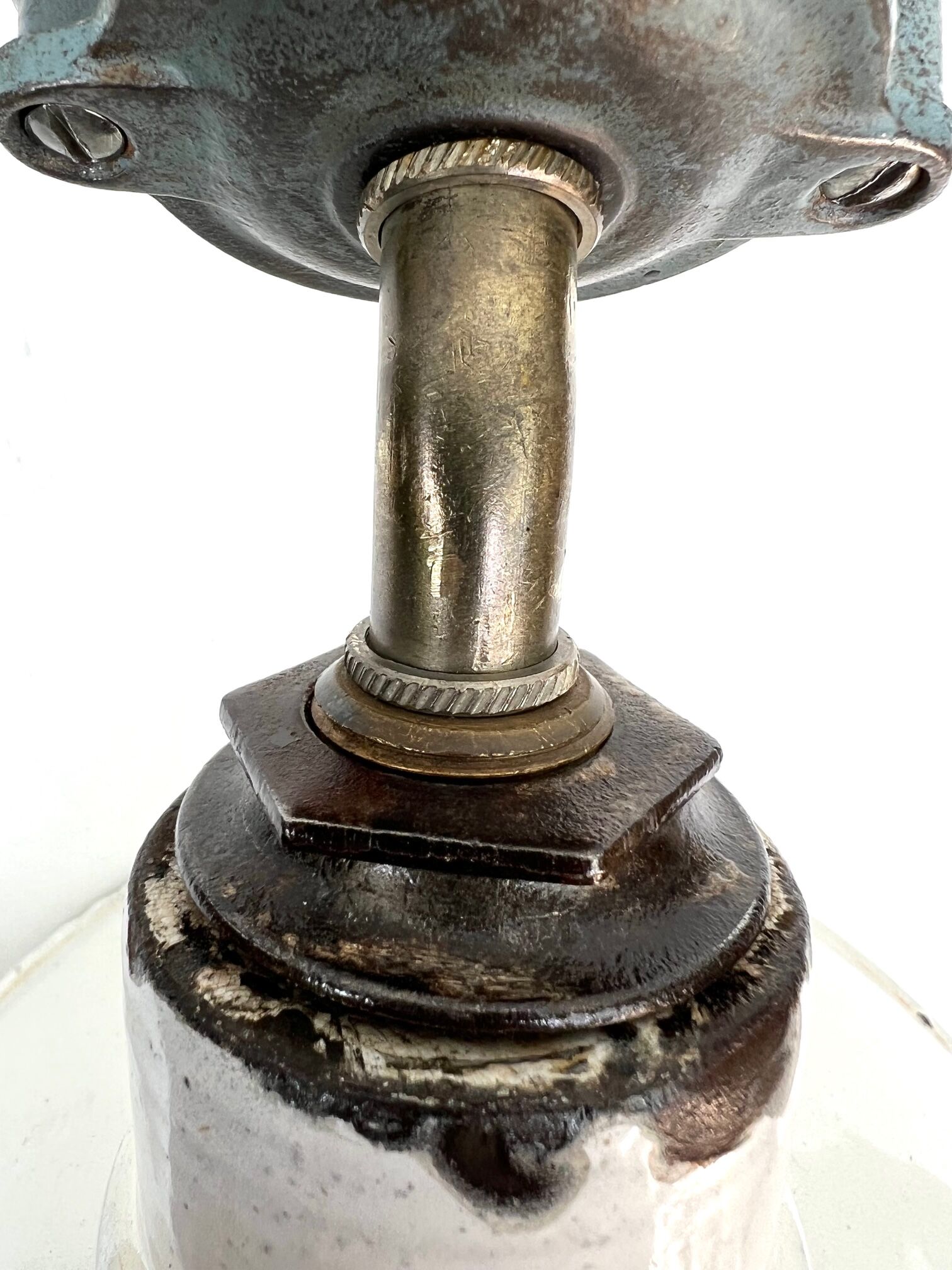 White enamelle tole wall lamp ø 31 cm brand benjamin usa