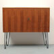 Buffet des années 1960 en teck et formica avec pattes en épingle à cheveux