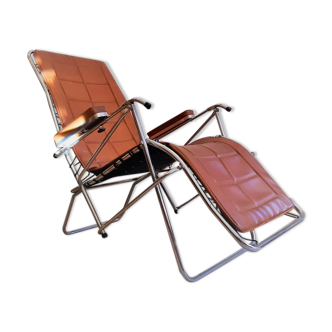 Vintage leather chaise longue