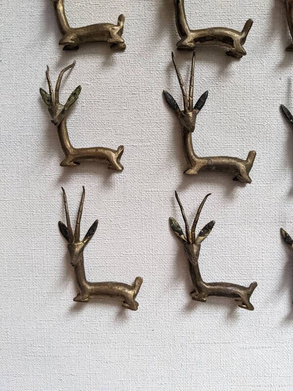 12 porte-couteaux bronze laiton art africain gazelles