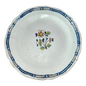 Assiette ancienne en faïence du