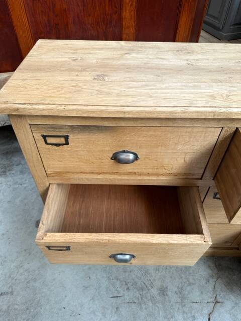 Solid oak professional furniture