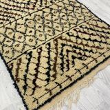 Handcrafted Moroccan Berber carpet 174 x 116 CM