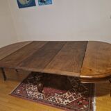 Napoleon III solid walnut pedestal table with extensions - 14 place settings
