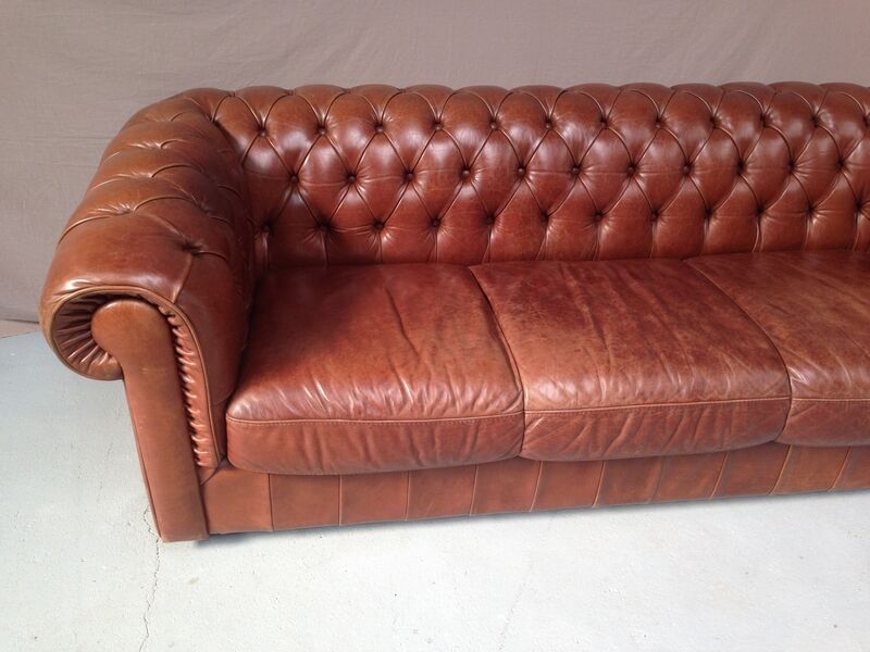 Chesterfield brown sofa 3-seater