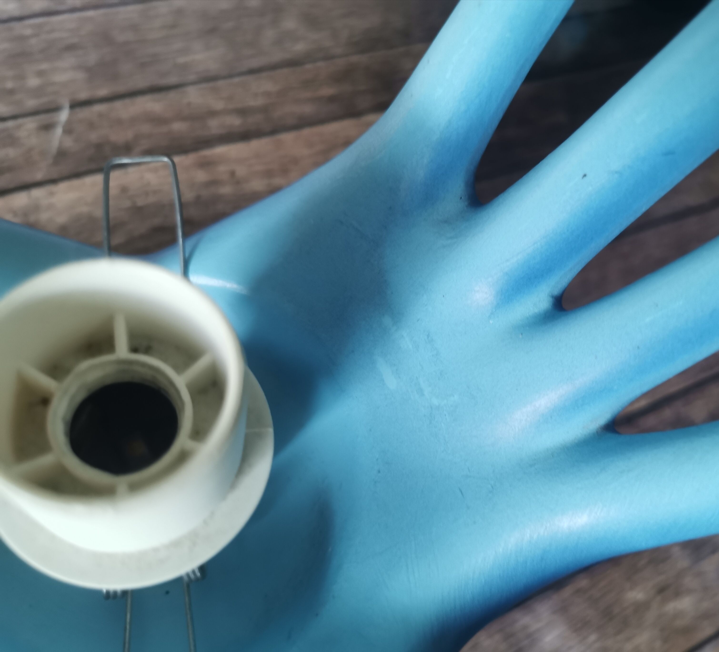 Blue ceramic hand lamp