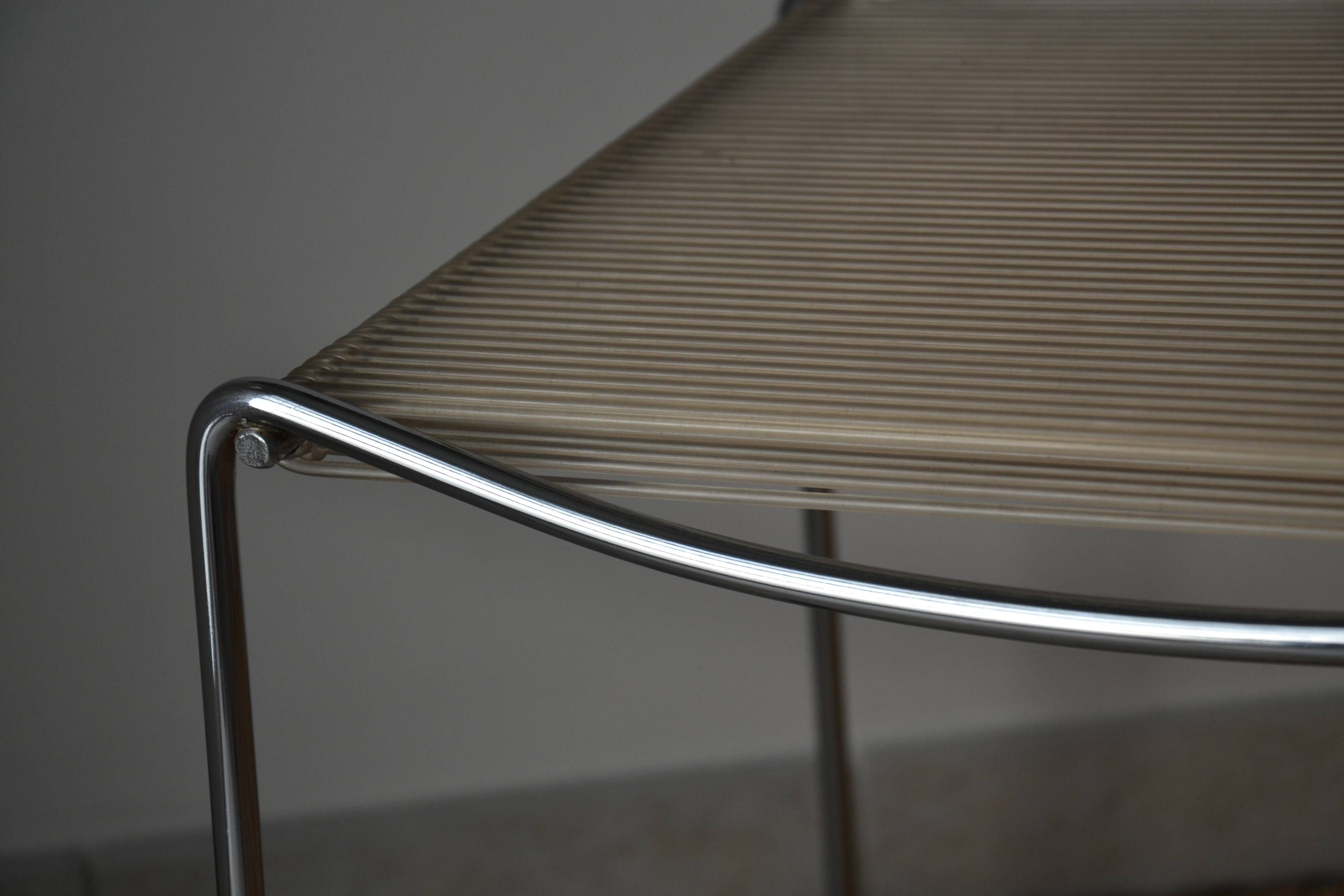 Chaises "spaghetti"  Italie Giandomenico Belotti 1979