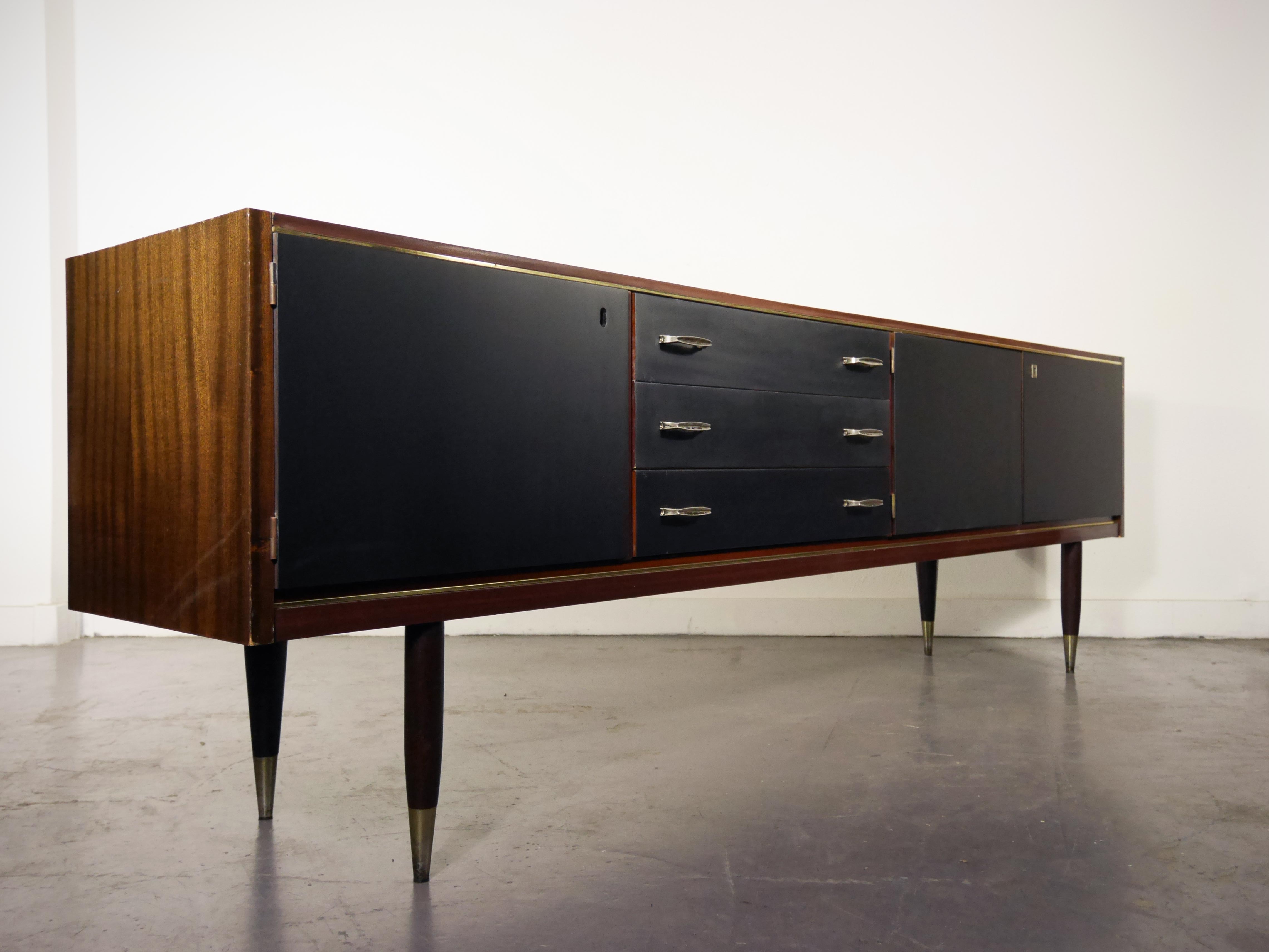 Enfilade noire des années 60
