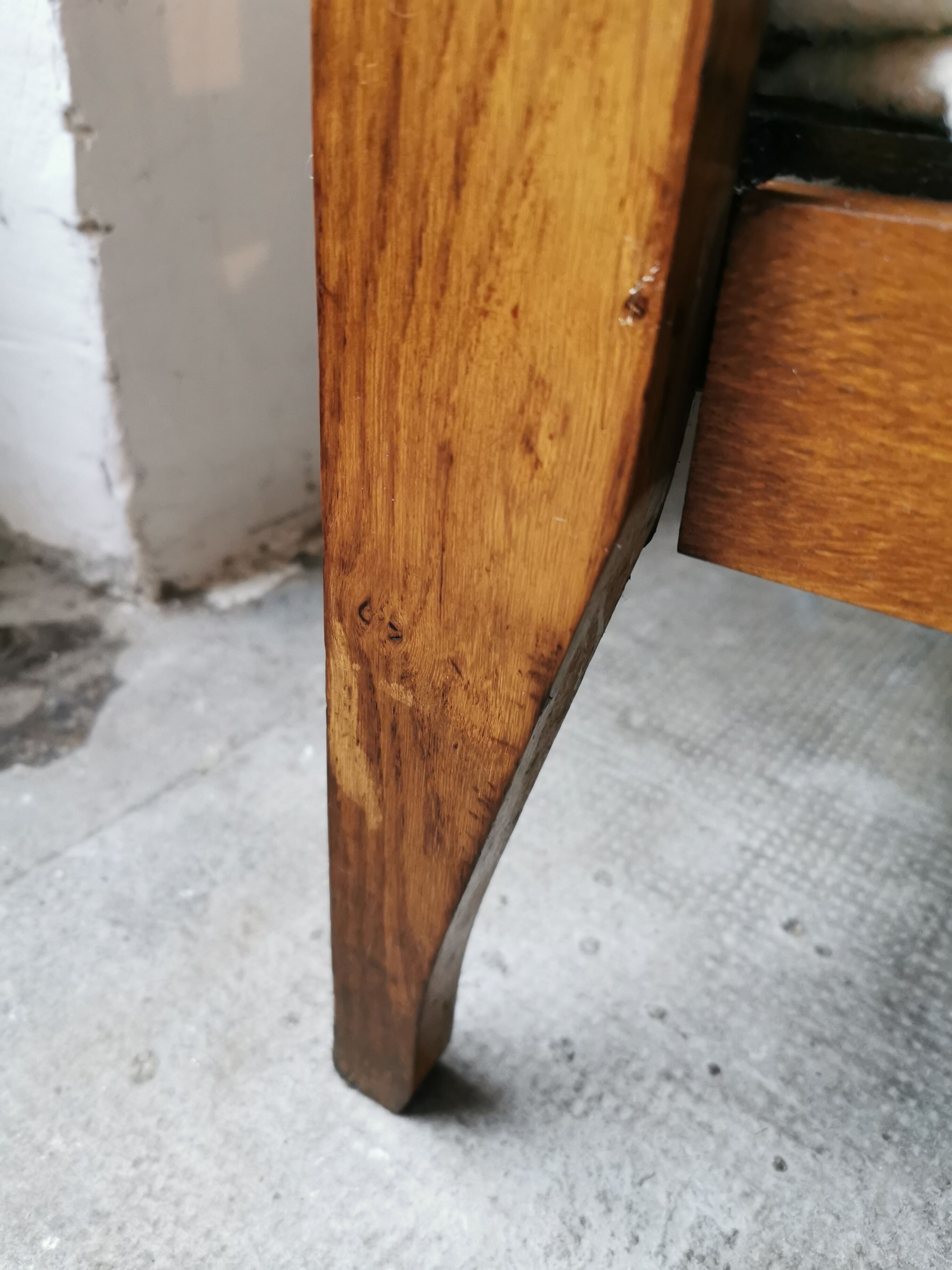 Bed of the 50s reconstruction style in oak