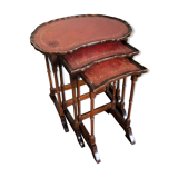 Nesting tables set