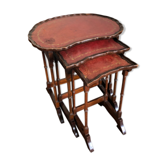 Ensemble de tables gigognes
