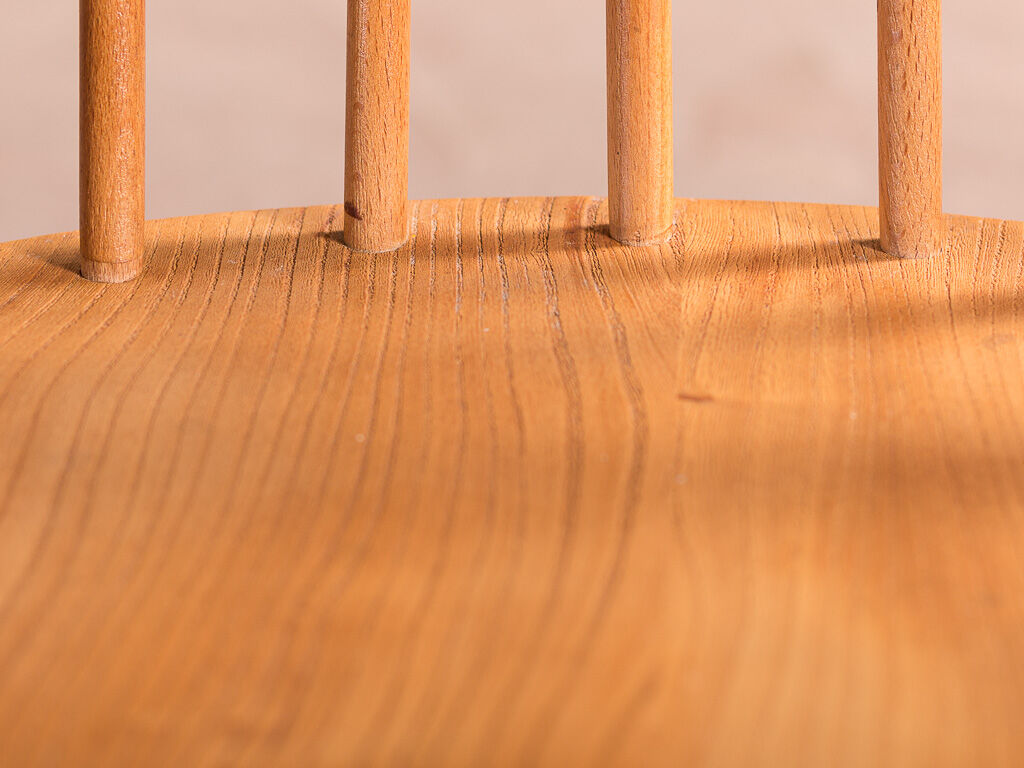 Set of 4 Windsor Quaker chairs by Lucian Ercolani for Ercol, United Kingdom, 1960s.