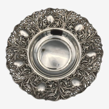 Centre de table, coupe en métal argenté à décor de motifs ajourés