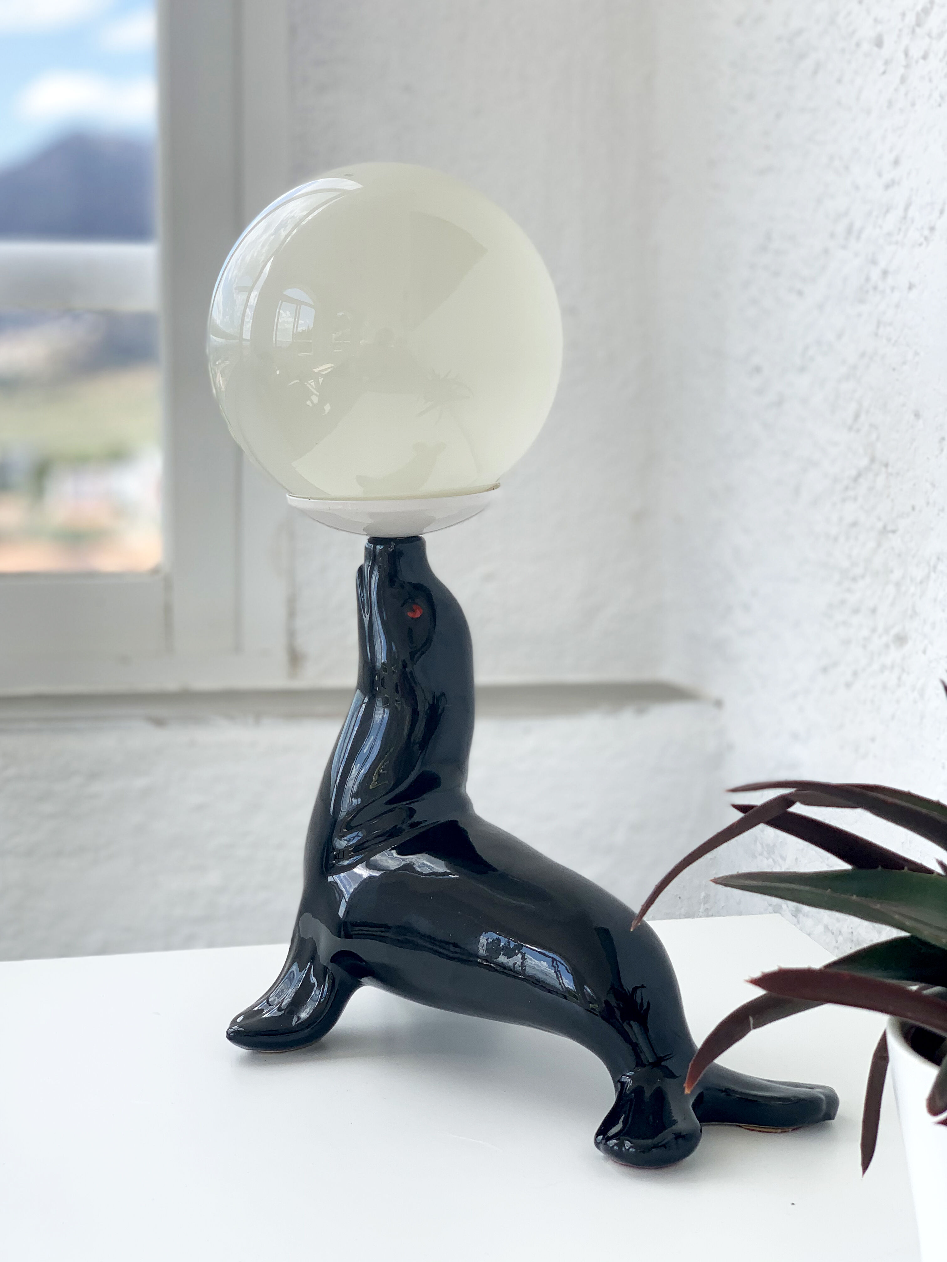 Seal lamp from the 60/70